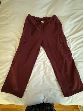 Aritzia Maroon Women's Jogger Sweatpants